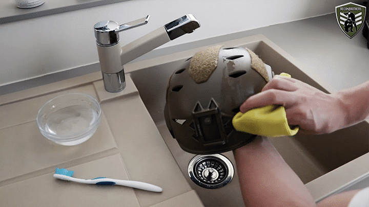Reconbrothers Cleaning Tactical Helmet Team Wendy Cleaning Shell