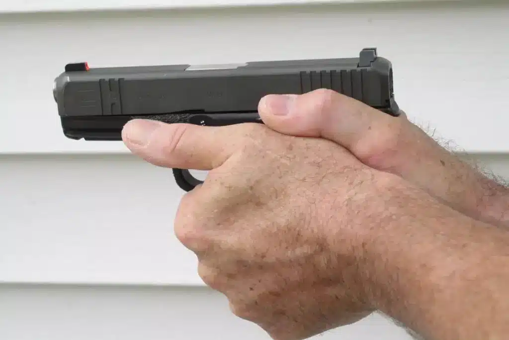 Proper Handgun Grip: How to Hold a Pistol for Accuracy 9 how to hold a pistol